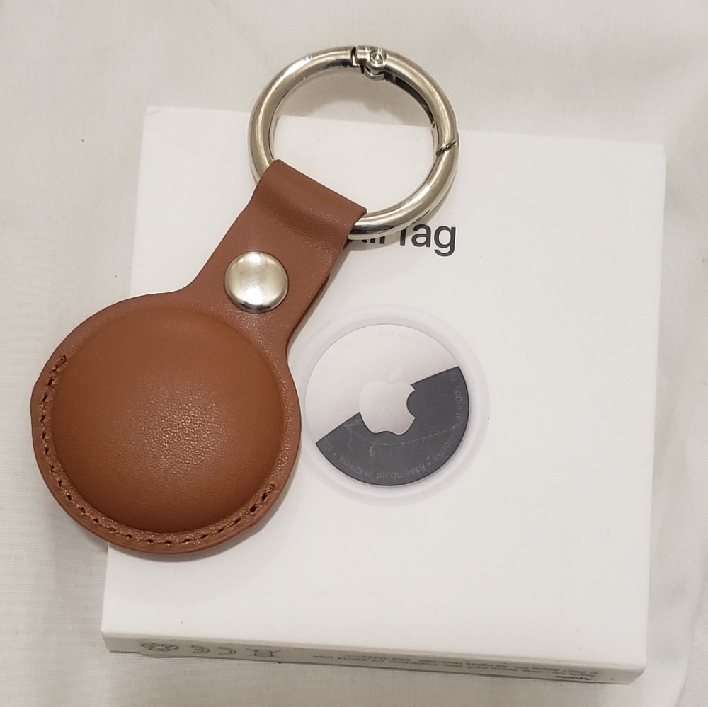 Elegant Tan Leather Keychain Holder + BNIB AirTag - Picture 2 of 6